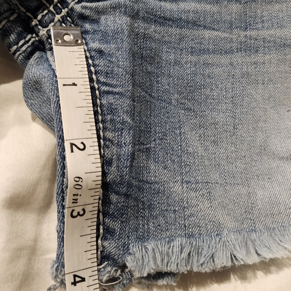 Daytrip Light Blue Denim Shorts - Picture 5 of 6